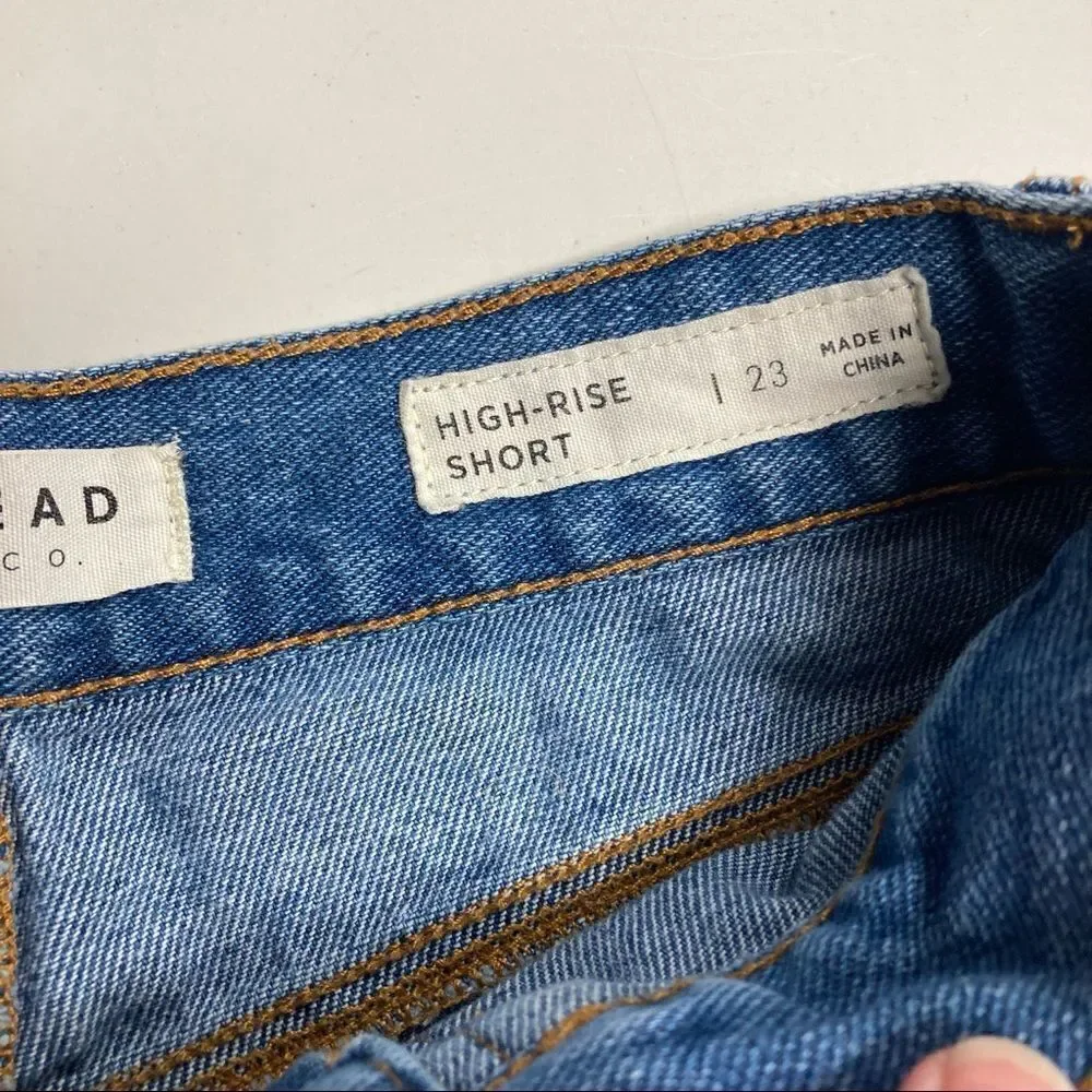 BULLHEAD DENIM COMPANY‎ Women’s Denim Distressed Shorts Blue Size 23